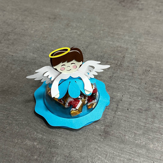 Angelas Berniukas - pinigams - saldainiams